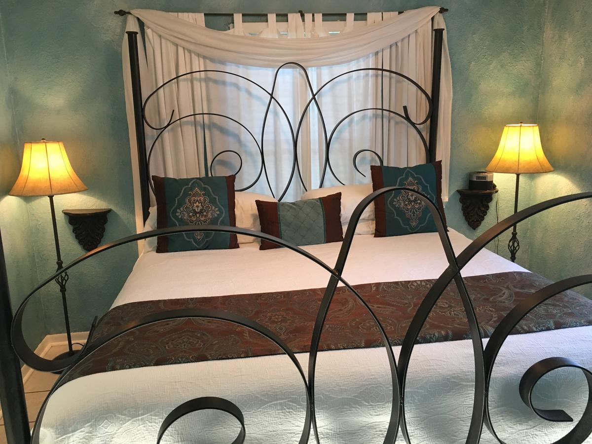 Lakehouse Bed And Breakfast Canyon Lake Bagian luar foto